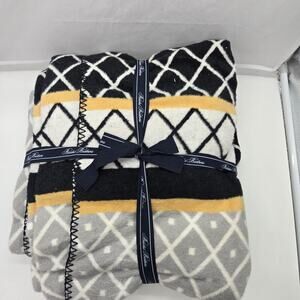 Brooks Brothers Luxurious Cotton Blend Throw Black Gray Geometric 55 X 73 NEW